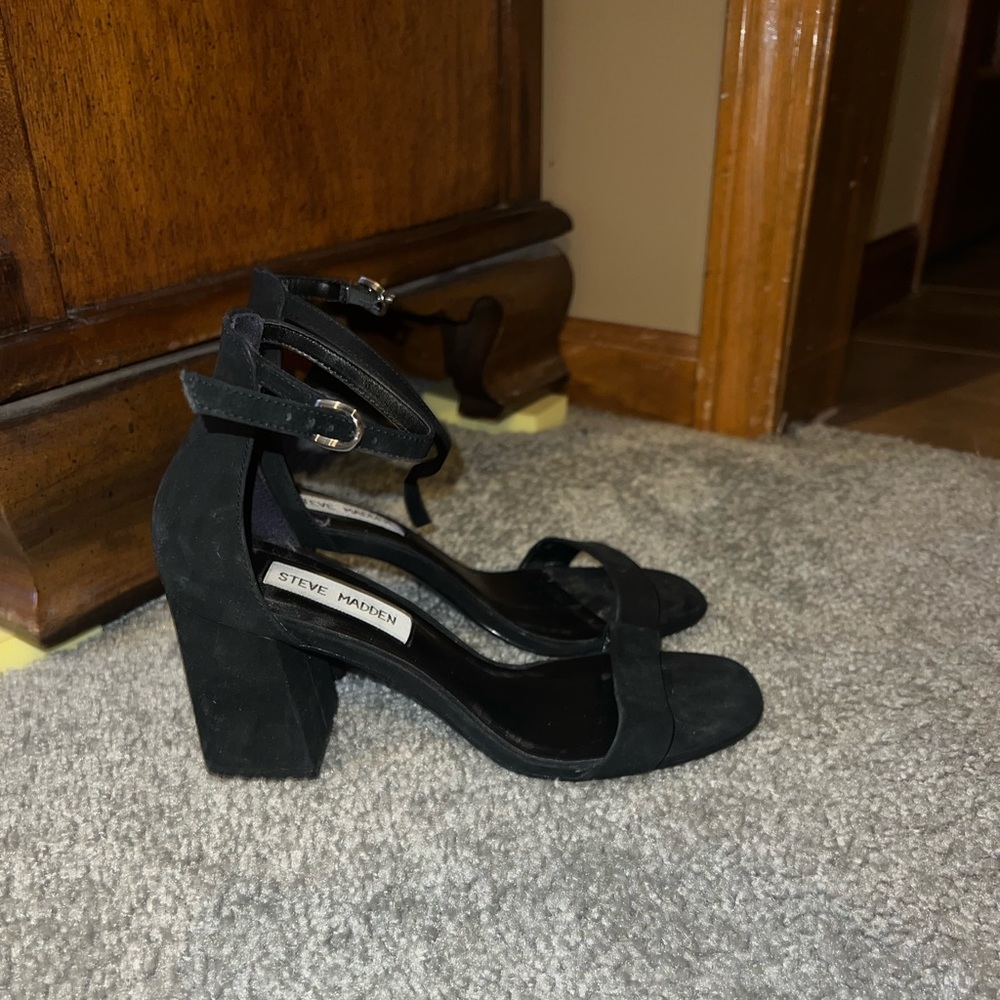 STEVE MADDEN black block heels